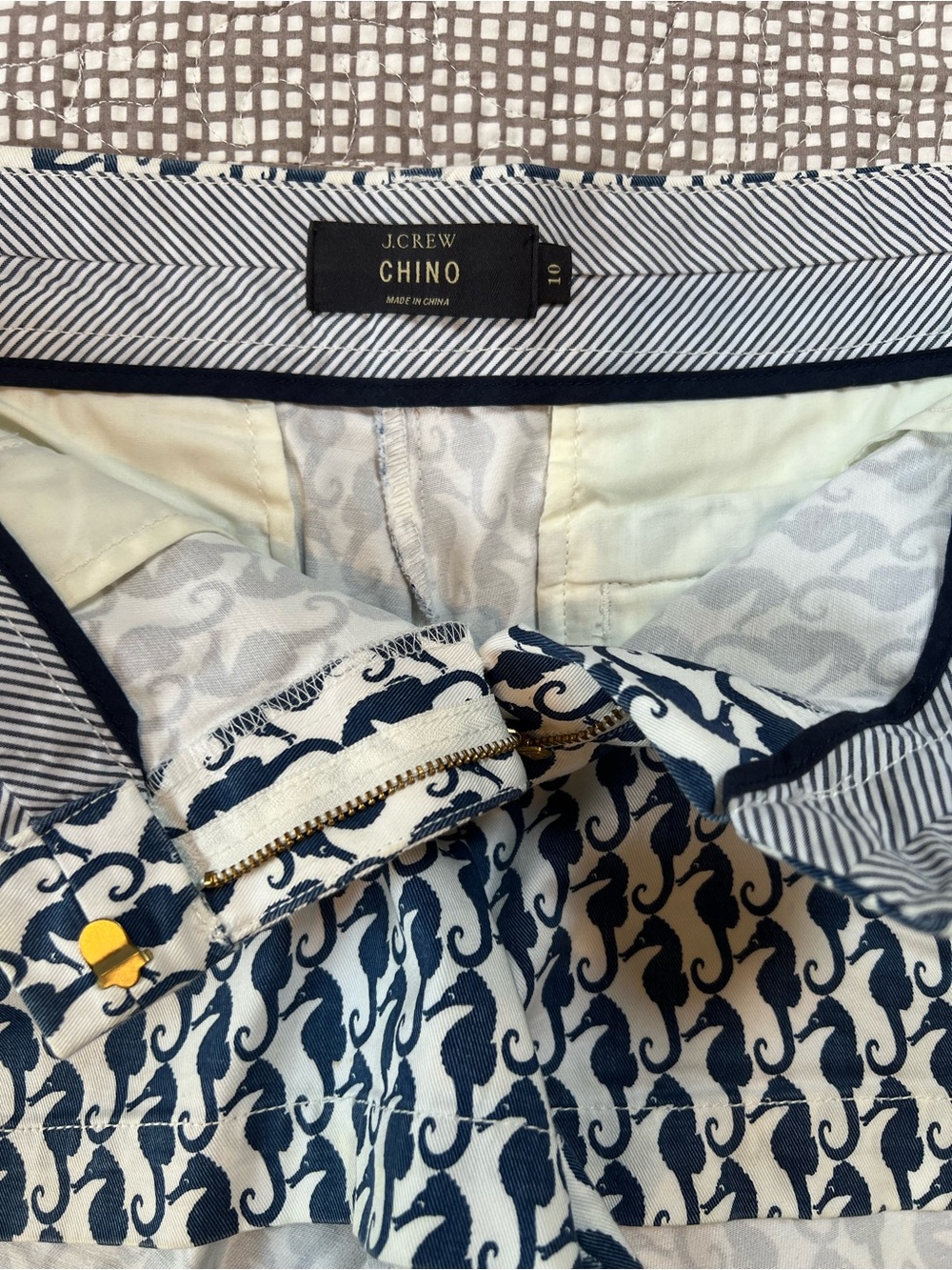 JCrew Chino shorts, Navy and White Seahorses 🐟, 3-inch inseam, Size 10 - Picture 5 of 7